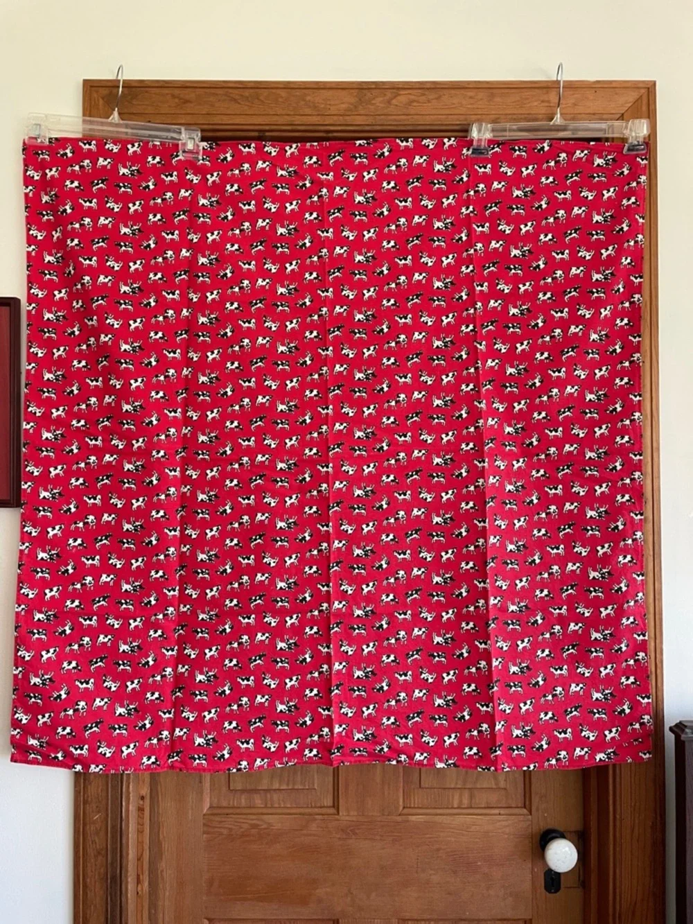 VINTAGE Red Cow Print Tablecloth (2) and Napkin (8) Set